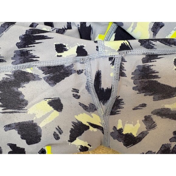 Aerie XL Chill Play Move Blue Leopard Print Cropped Leggings Pink Sides Mob Wife - Picture 9 of 10